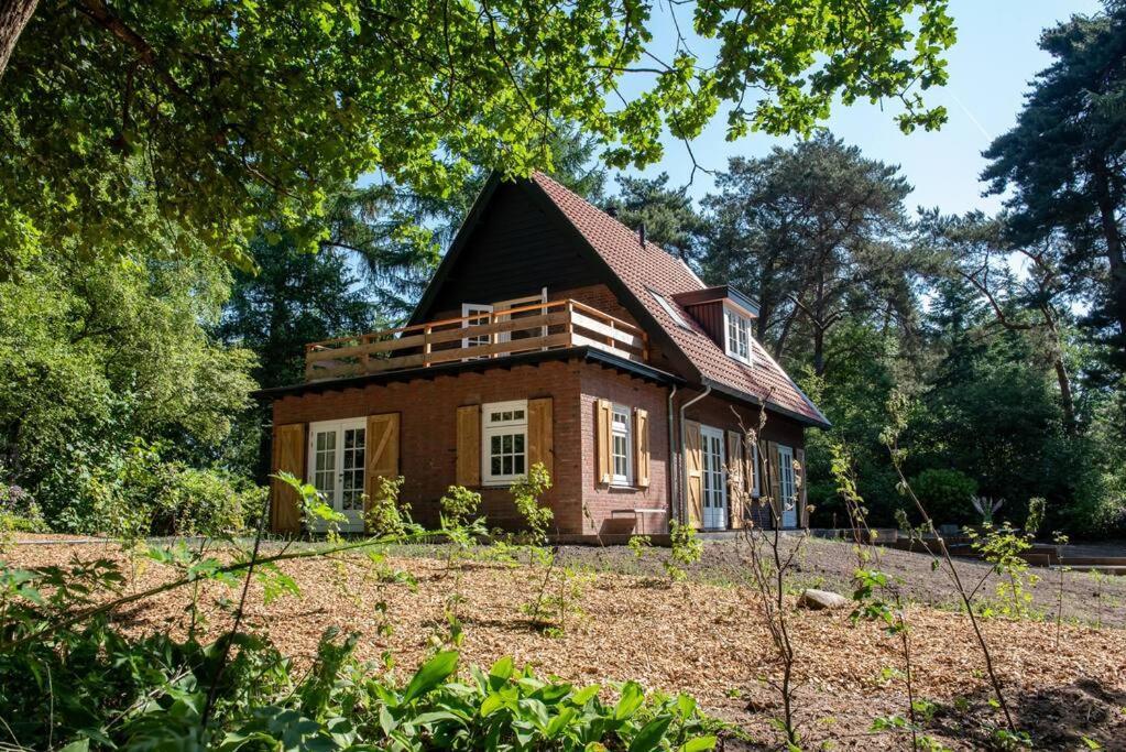 Fantastisch Familiehuis Met Grote Tuin I Bosrijk 卢特伦 外观 照片
